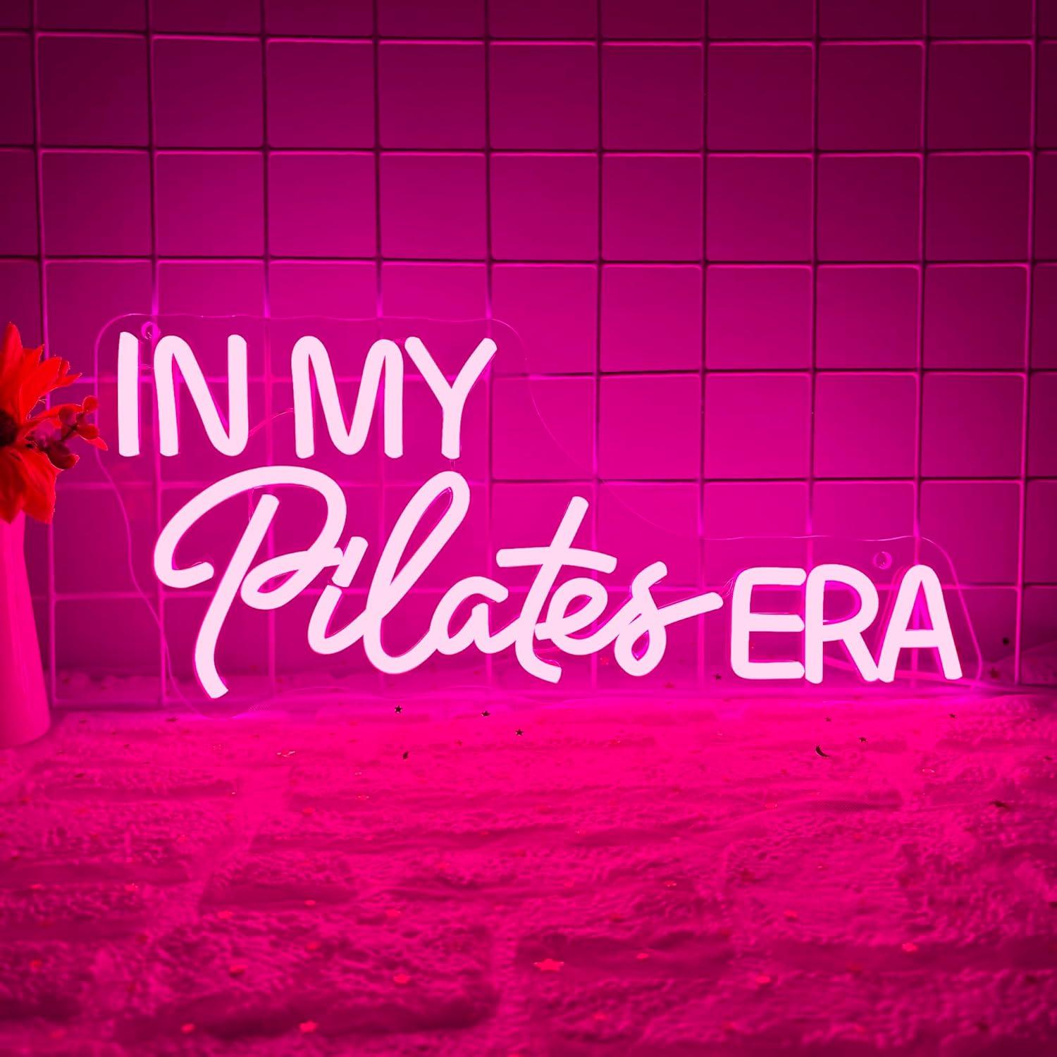 Yoga Fitness Rooms - Letreiro Neon 'In My Pilates Era'